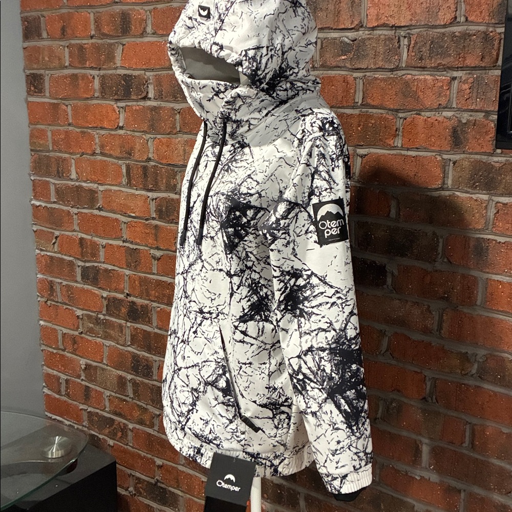 New with tags Otemper pullover ski hoodie. White & Black Marble Print. Size S. - Picture 7 of 11